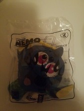 McDonalds Disney Pixar Finding Nemo Kids Happy Meal Toy 2 Dory Plush Key Chain