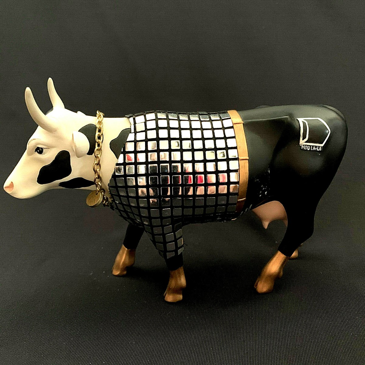 cowparade Circus Cown シリアルナンバー入り Cow Parade Collectible - “horns in the Sky” by Yukki Yaura
