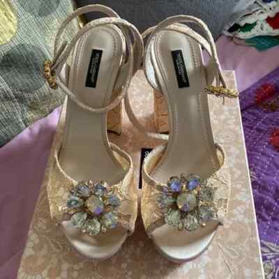【送料&関税込】Dolce & Gabbana taormina Lace Sandals Dolce & Gabbana Lace Taormina Platform Sandals; Size EU 40