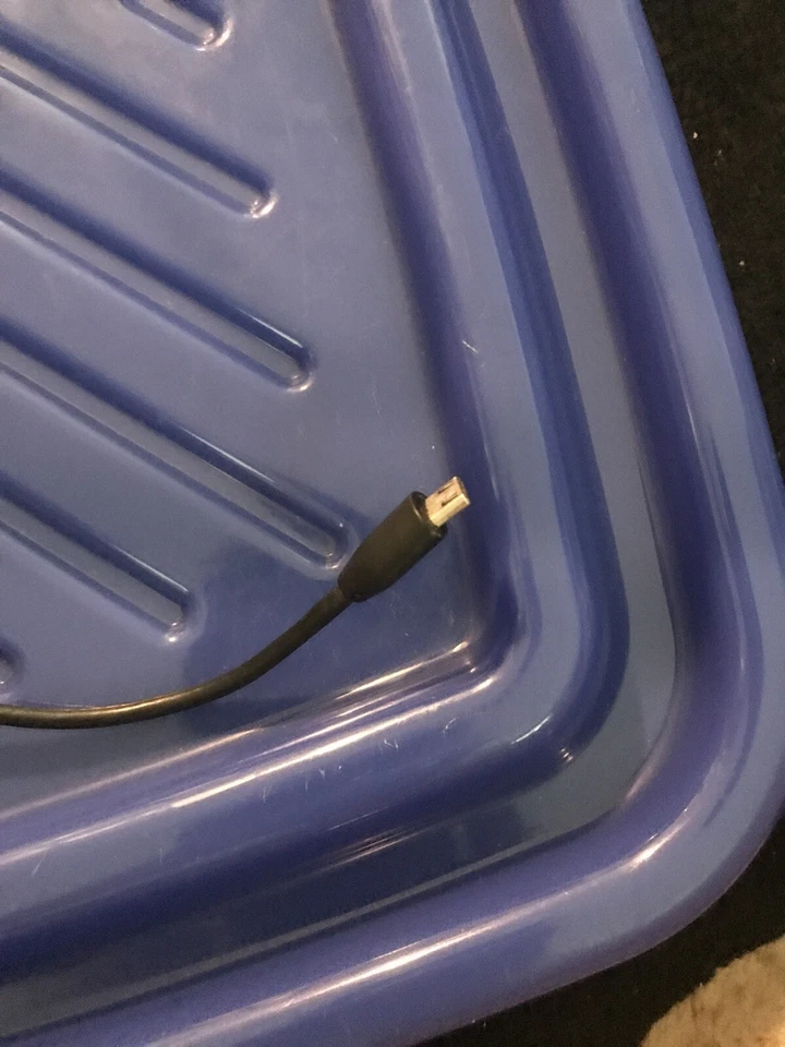 LG (5V/1.8A) Travel Adapter Single USB Wall Charger - Black (MCS-04WR2) - Image 2 of 2