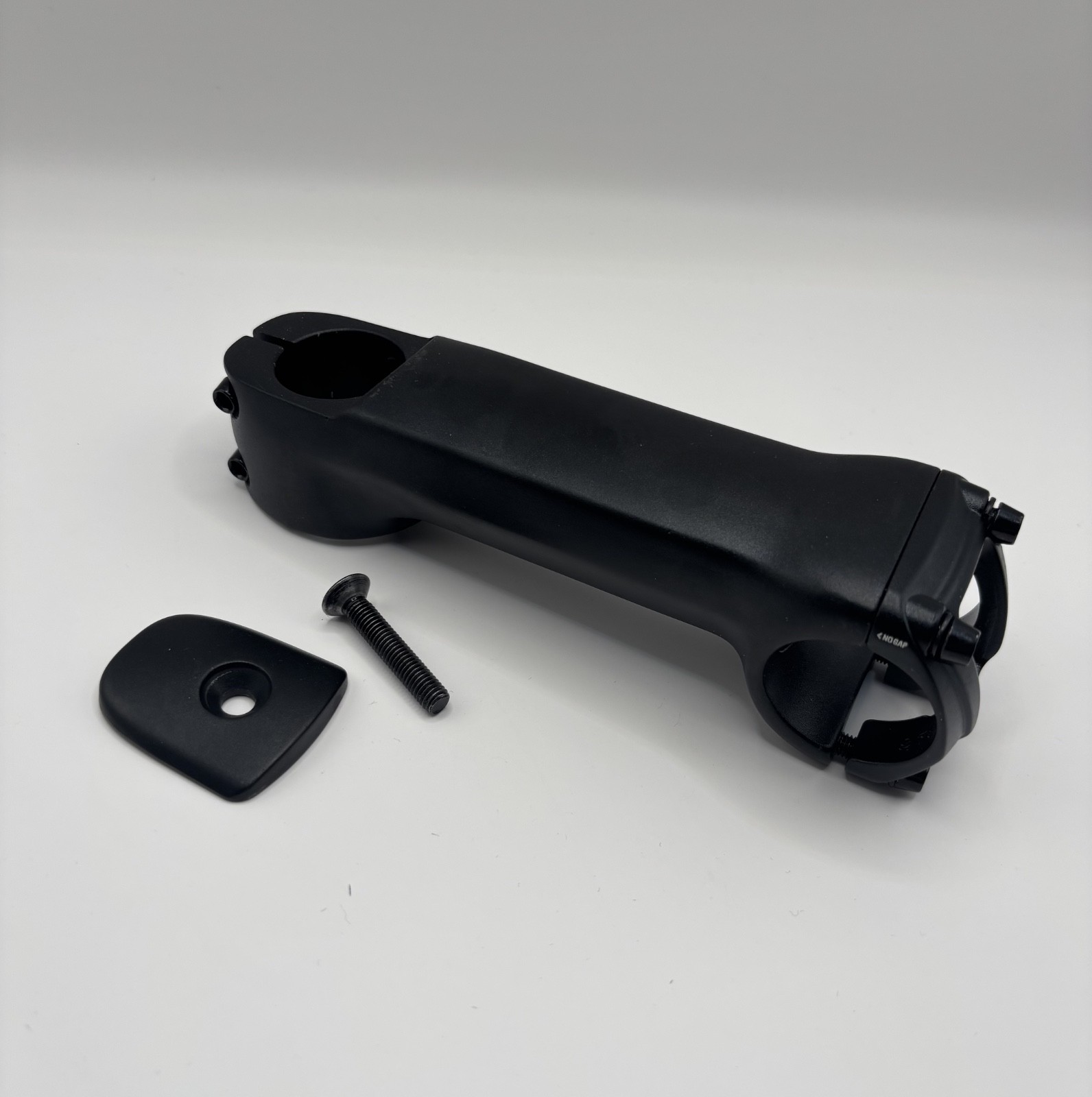 Potence VELOMANN 90mm intégration totale pour un aérodynamisme optimal