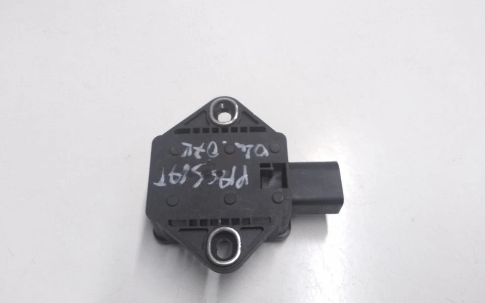 Acelerómetro VW PASSAT Variant B5 3B6 8E0907637A 1.9 Diesel 28534262 - Imagen 2 de 3