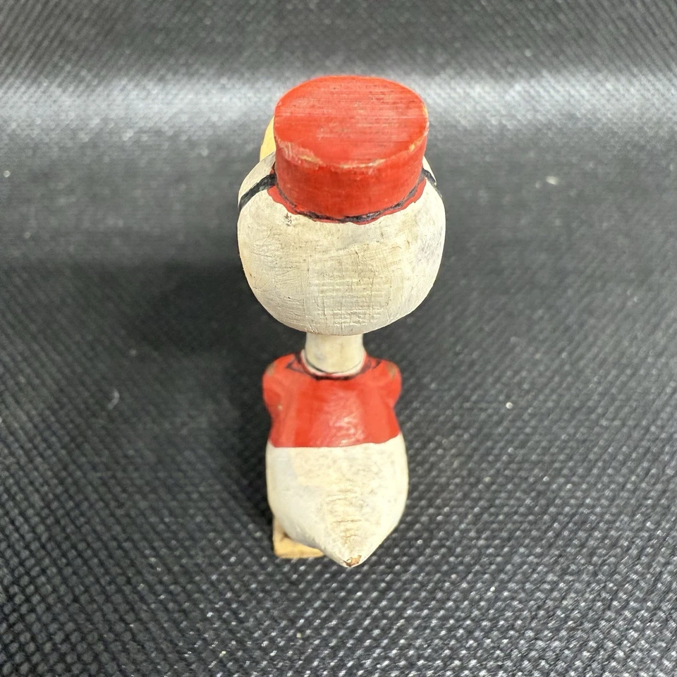 Antigua estatuilla de madera pintada tallada del pato Donald Bellhop arte popular RARA Disney Foto 4 de 4