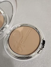 IT Cosmetics Celebration Foundation Illumination MEDIUM POWDER NWOB READ PLEASE