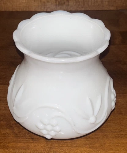 Vintage Milk Glass Replacement Lampshade  for 1.5”  fitter, 5” Tall