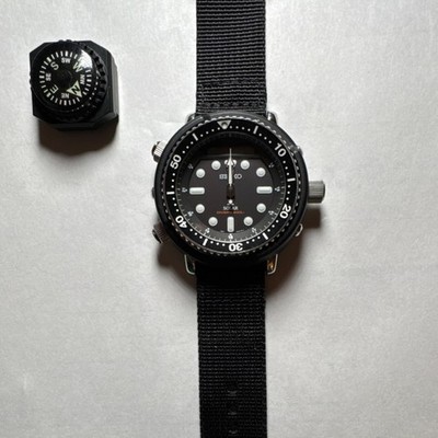 Seiko Solar Diver's 200m Quartz Stainless Steel Black Dial Fabric Wristwatch