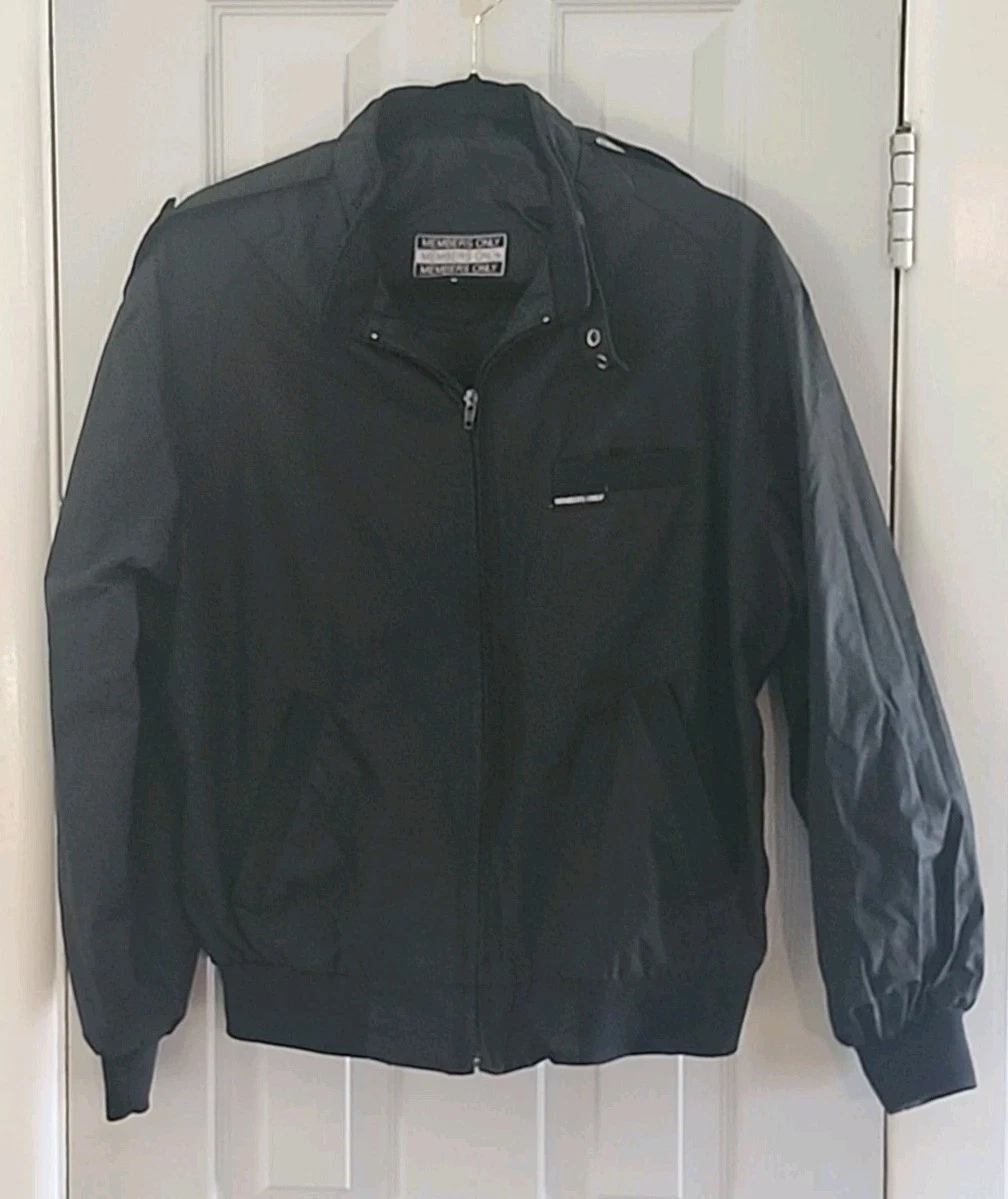 Vintage Members Only Bomber Jacket Mens Small Black Classic Iconic Racer Outdoor