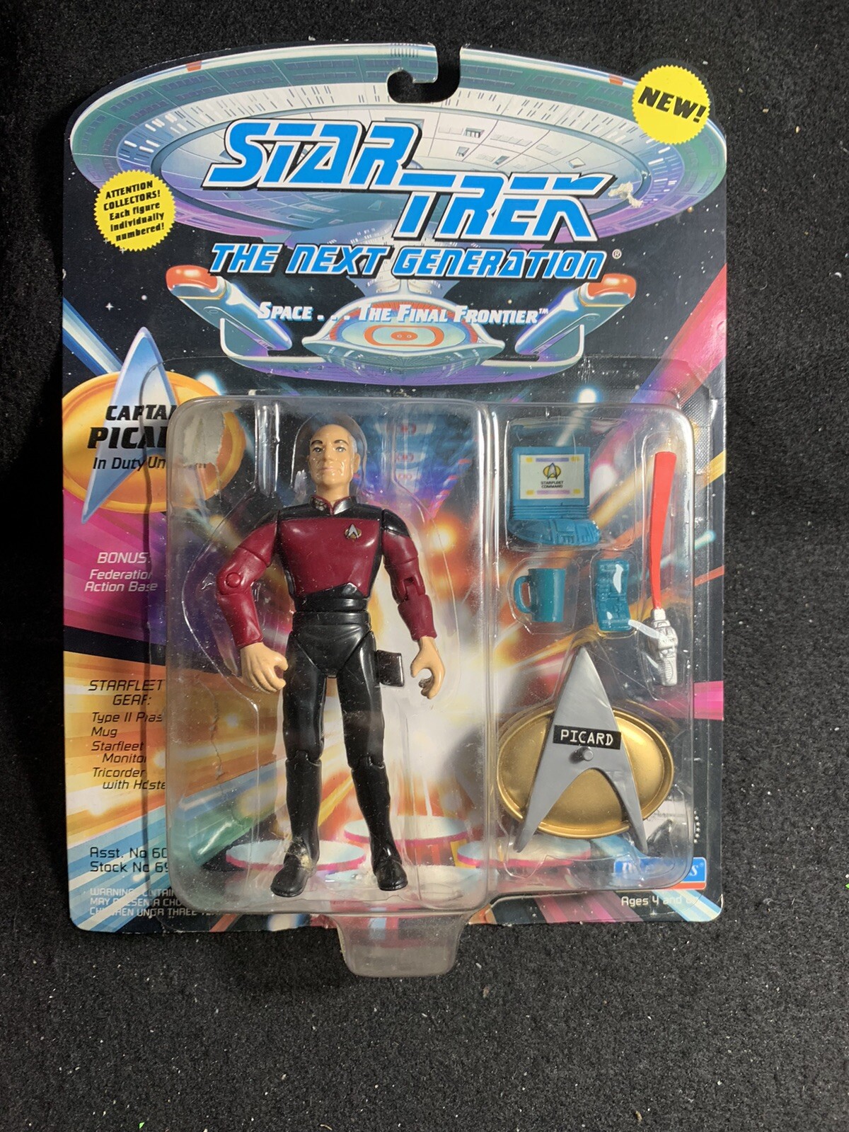 Playmates Toys. Star Trek TNG. Duty Uniform Cpt. Picard. USED/Vintage. PLZ READ