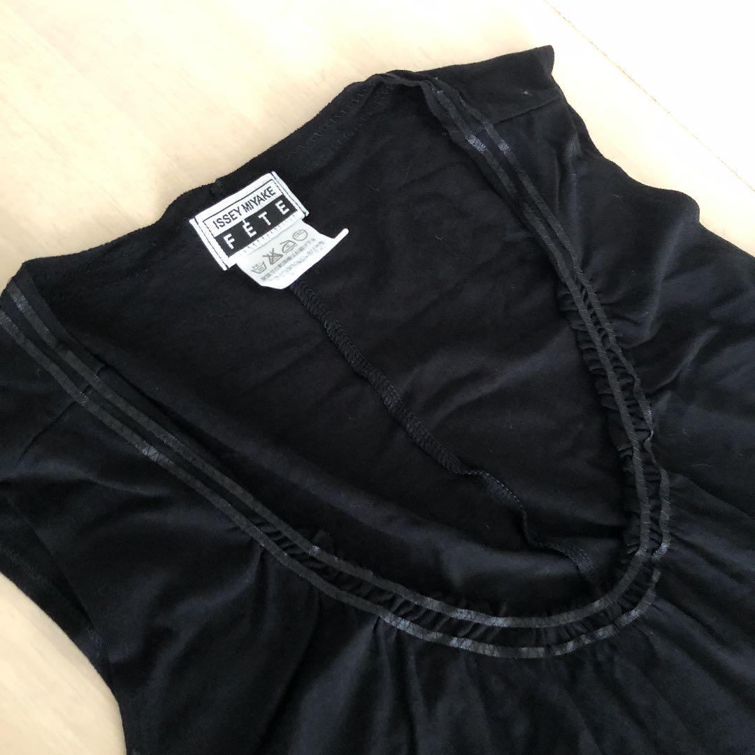 ISSEY MIYAKE FETE ノースリーブ ISSEY MIYAKE FETE A-POC INSIDE Mesh Switching Sleeveless