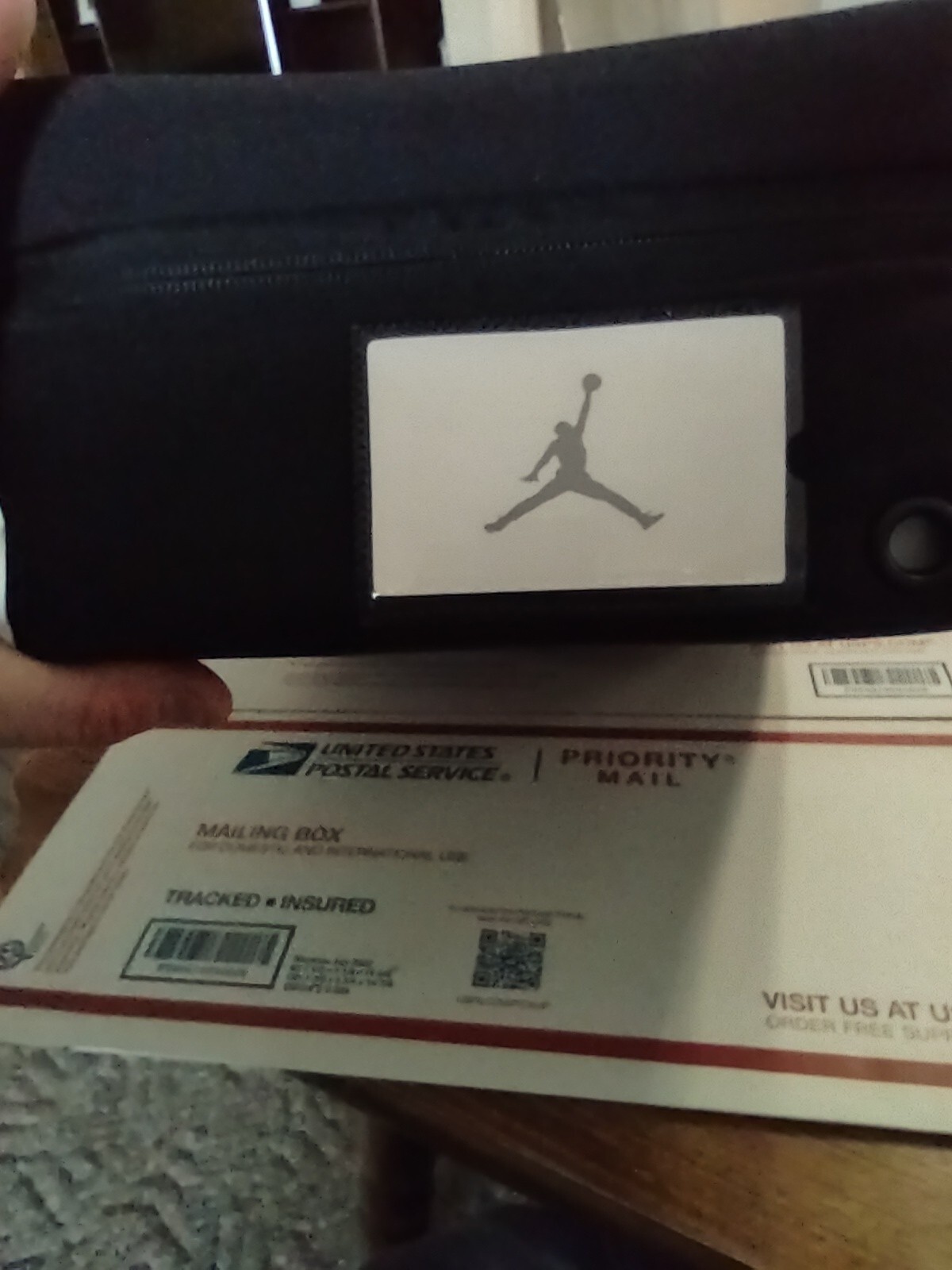 NWT MICHAEL AIR JORDAN BLACK & GOLD SHOE TRAVEL/DISPLAY BAG 9B0388K5X