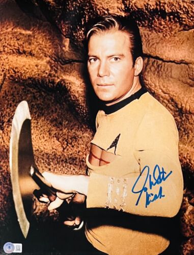 Photo signée William Shatner 11x14 Star Trek "Kirk" Beckett BAS témoin - Photo 1/1