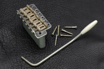 Gotoh GE101TS - Vintage Tremolo, Relic Serie, aged nickel/chrome, komplettes Zub