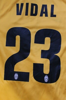 Maillot Juventus Extérieur 2013-14 Taille S #23 VIDAL - Nike Jaune Manches Courtes Adulte
