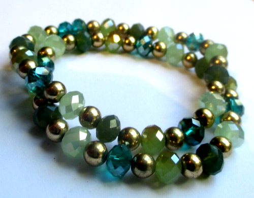 Bracelet de perles en couches vertes, perles de rocaille, perles de verre à facettes, bijoux multibrins pour femme - France