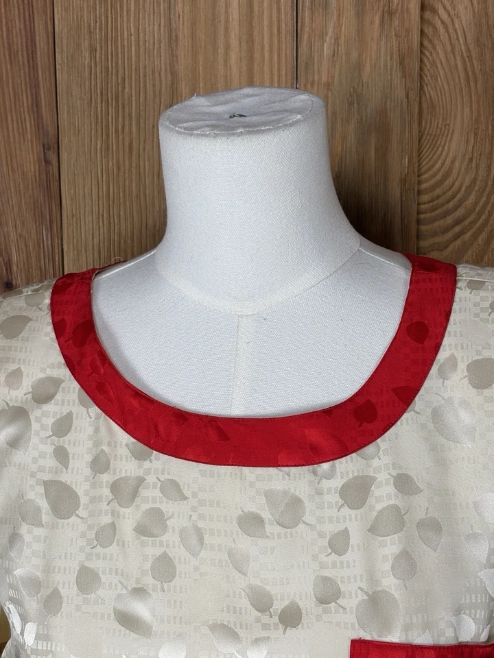 Vestido Vintage 100% Seda Crema Jacquard Rojo Borde Bolsillos Pequeño 8 Academia Retro Foto 4 de 4