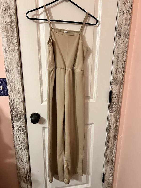 Girls Tan SHEIN Jumpsuit Size 10y