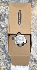 Banner Q4XTBLAF300-Q8 Photoelectric Sensor 