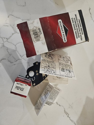 #ad Briggs And Stratton Carburetor Overhaul Kit 494623 $40.00