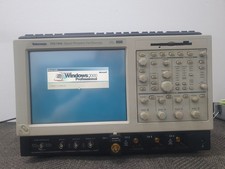 Tektronix TDS7404 Oscilloscope 4 GHz 20 GS/s, Opt 4M with P6139  P6156