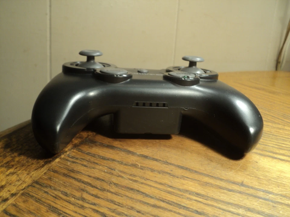 Sky Viper Misc. Controller No. 01943TX,  Flying Guide & Spare Rotors  China - Image 4 of 4