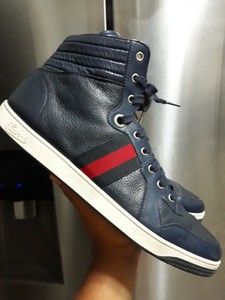gucci 221825