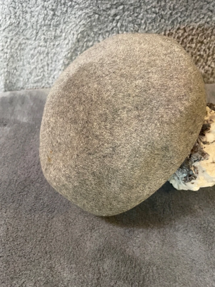 Boina gris para mujer Pussy Willow 100 % lana sombrero de invierno vintage elegante suave Foto 2 de 4