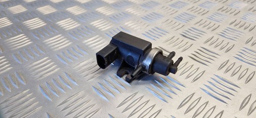 Volkswagen PASSAT B5.5 2001 Diesel 96kW Turbolader Druckwandler Magnetventil