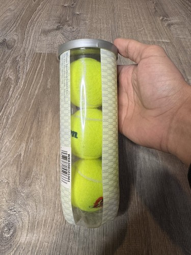 Kith x Wilson Set di Palline da Tennis Regolari (Gialle) Sigillate Nuove - Foto 3 di 4