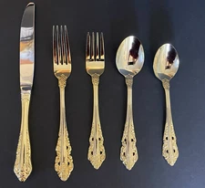 5 Piece Place Setting Antique Baroque WALLACE SILVER (Gold Electroplate)
