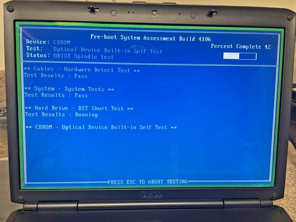 Unidad de disco duro Dell Vostro 1700 Intel Core Duo Pro 2,00 GHz 3072 MB RAM 320 GB Foto 3 de 4