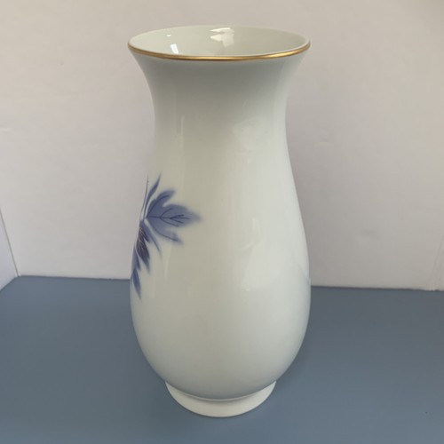 Fukagawa Vase Cobalt Blue W/Peony Gold 8 1/2” W/Orig Label Handpainted Porcelain - Picture 4 of 6