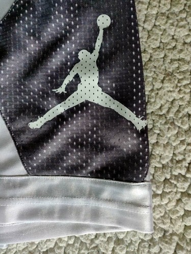 Youth Air Jordan "JDB" Blocked Diamond 956301-023 & "GFX" 955049-023 Shorts Boys - Picture 11 of 26