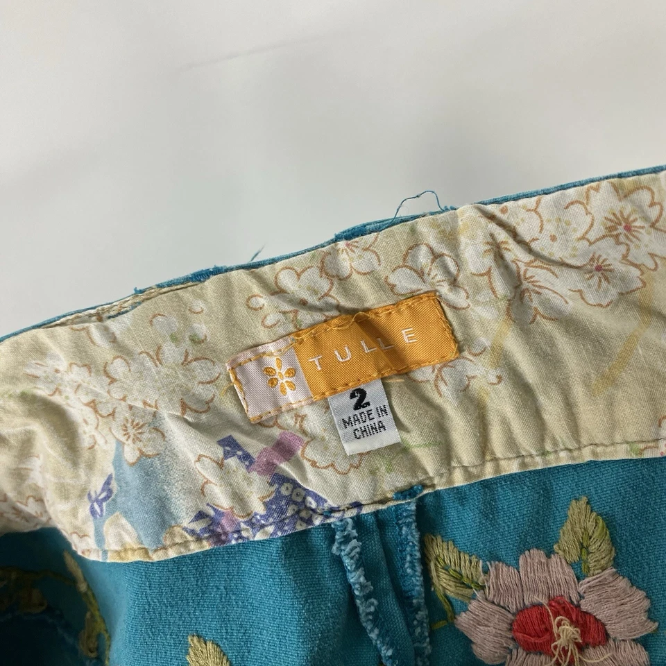 Pantalones capri de tul talla 2 Y2K bordados dobladillo deshilachado azul mezcla de algodón Foto 3 de 4