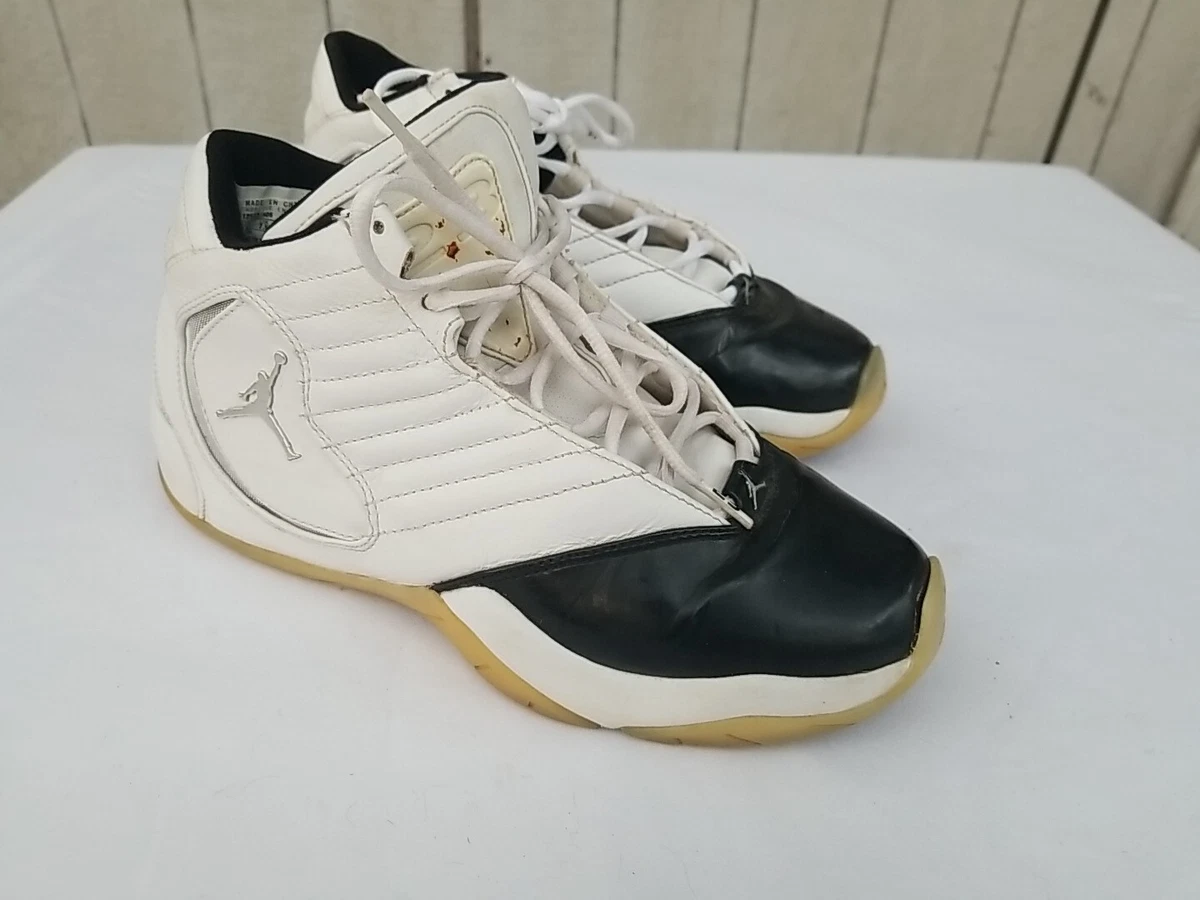 New! Jordan B-2rue black basketball / hoop shoes. Amazon.com | Air Jordan 2 Retro BHM (GS) (Black/Metallic  main image 3