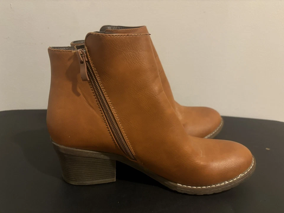 Botas Reneeze Cuero Marrón Tobillo Talla 10 Tacón Apilado Doble Cremallera Foto 2 de 4