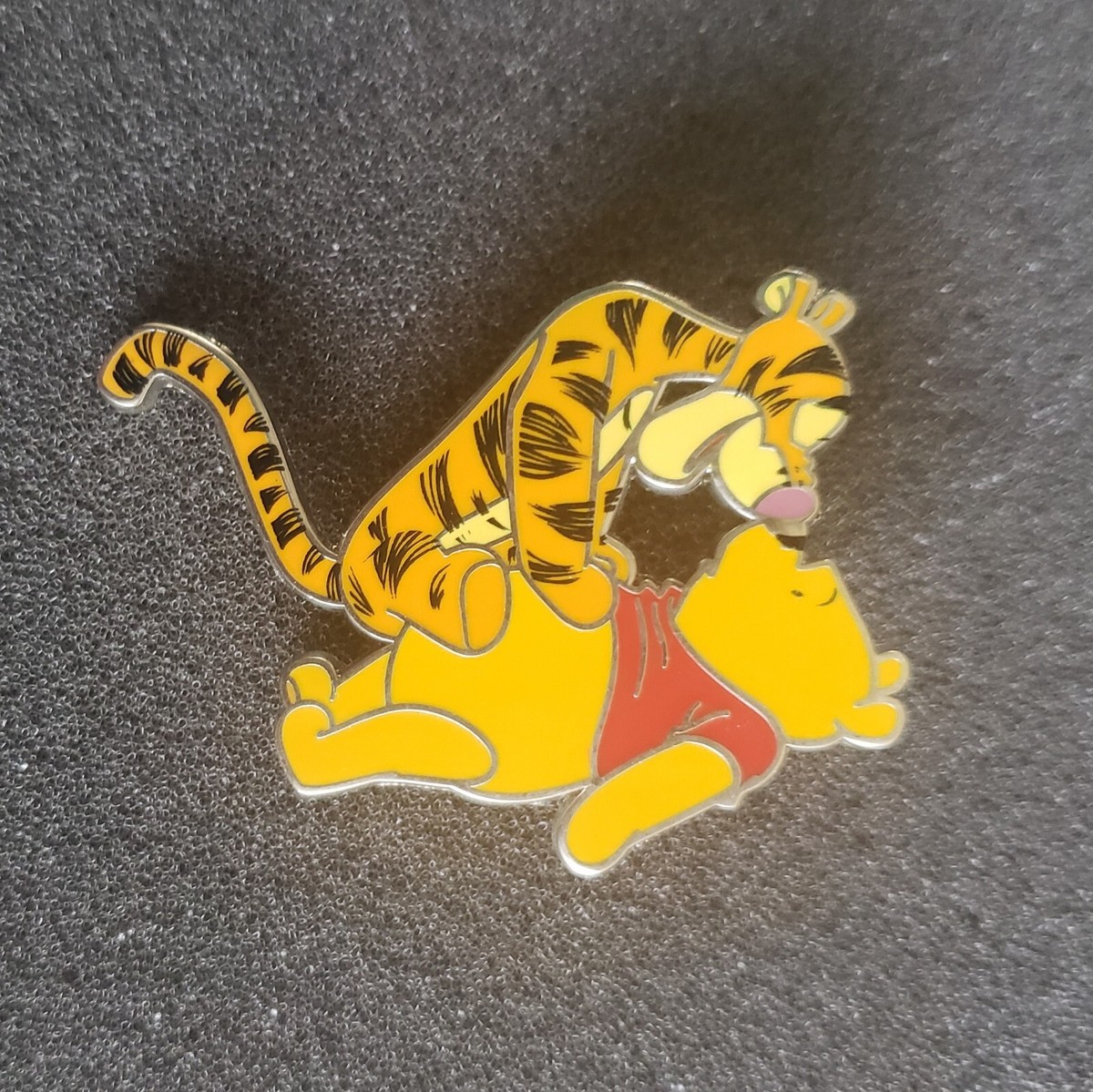 Disney Winnie the Pooh - Friend Pal Tigger Pouncing Pounce Pin