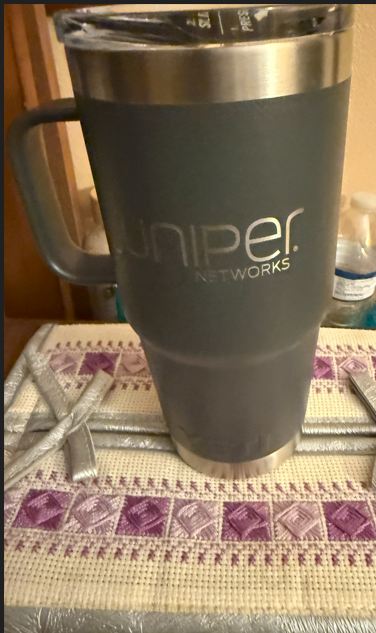 Taza de viaje Yeti 20 oz Agave verde azulado enebro redes/totalmente nueva