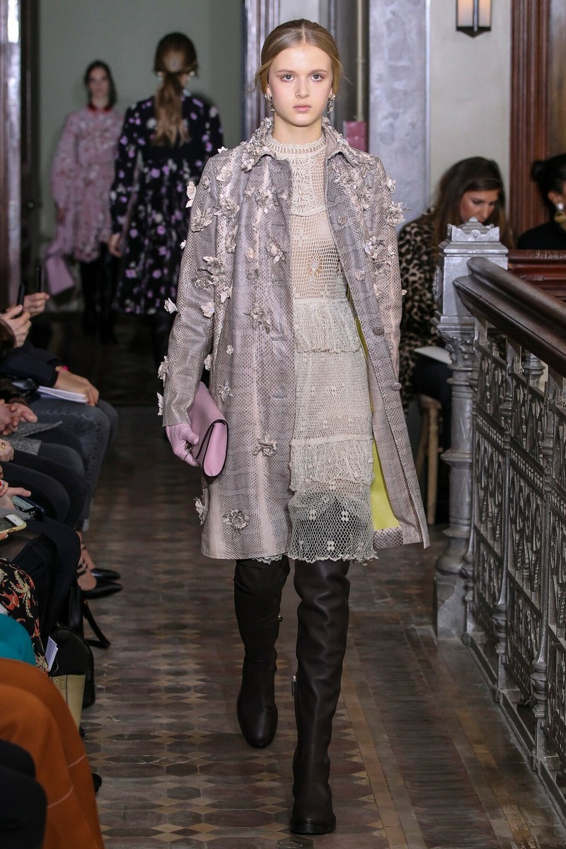 VALENTINO レインブーツ37 超美品 RED VALENTINO レインブーツ サイズ37 - メルカリ