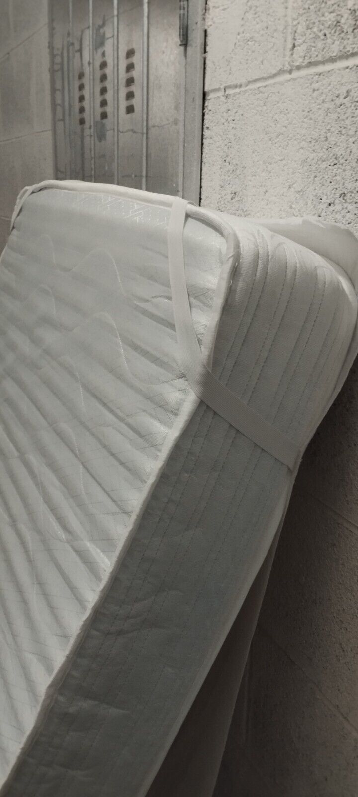 Foto 2 di 2