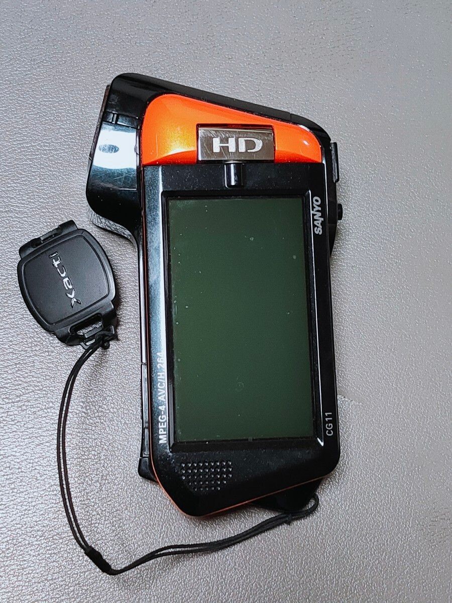 SANYO　Xacti　DMX-CG11 DMX-CG11: Sanyo rolls out new 720p Xacti camcorder with Eye