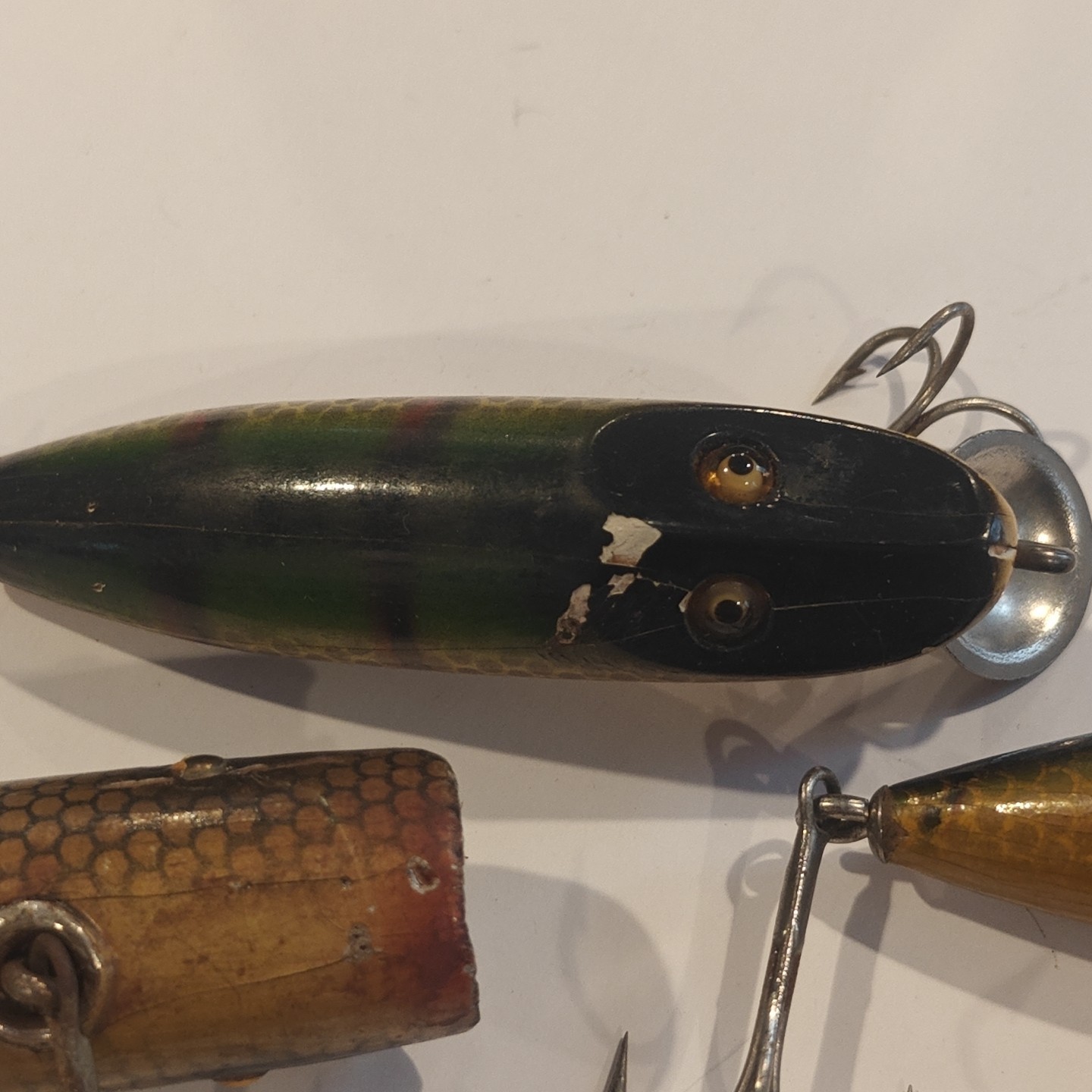 Vintage Lure Lot Of 5 Wooden Fishing Lures Bomber Wright McGill Paw Paw