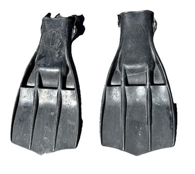 Vintage Aqua Lung U.S. Divers Rocket Fins - Fits All Sizes - Made in USA