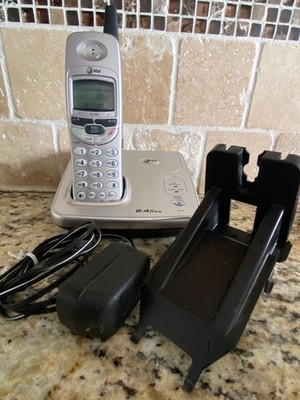 AT&T E2126 2.4 GHz Single Line Cordless Phone+wall mount tested working