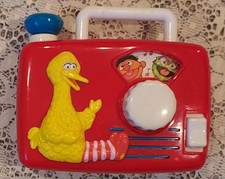 VTG 1990 ILLCO Sesame Street Big Bird Musical Wind Up Childrens Toy Radio Works