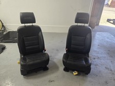 2015-2019 Gm 2500-3500 Pair Of Front Bucket Seats Denali Black See Notes 2015-2019 Gm 2500-3500 Pair Of Front Bucket Seats Denali Black See Notes
