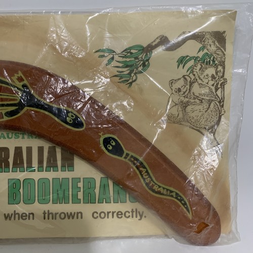 Vintage Australian Returning Boomerang Wooden Hand Carved Painted New Old Stock - Picture 4 of 5
