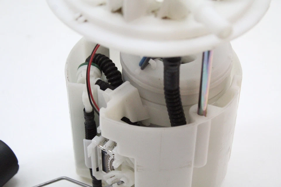 2014 SUBARU FORESTER CONJUNTO DE BOMBA DE COMBUSTÍVEL 42021SG010 FABRICANTE DE EQUIPAMENTO ORIGINAL 14 15 16 17 18 - Imagem 4 de 4