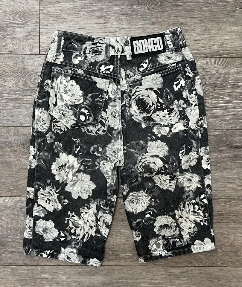 Rare Vtg Bongo For Contempo Casuals B&W Floral Print Denim Bermuda Shorts 25”W - Image 2 of 4