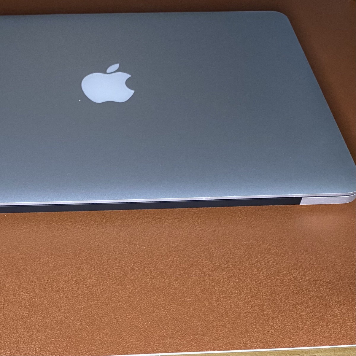 Apple A1502 MacBook Pro 8GB 2.9GHz Intel Core i5 Retina Display