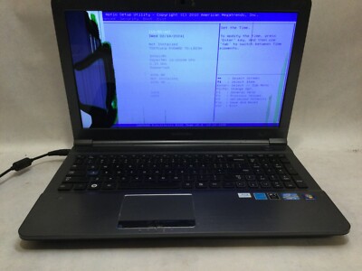 Samsung NP-RC512 15.6'' / Intel Core i3-2310M @ 2.10GHz / (CRACKED!) MR